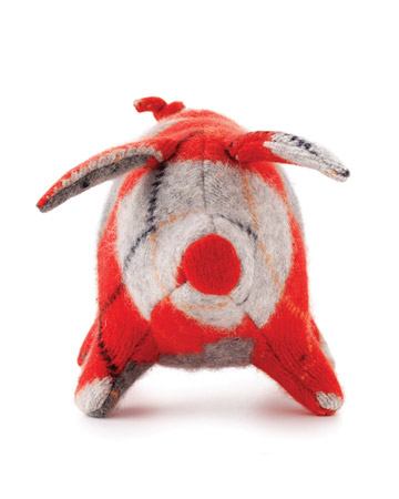 mld102546_hol08_stuffedpig_xl mld102546_hol08_stuffedpig_xl