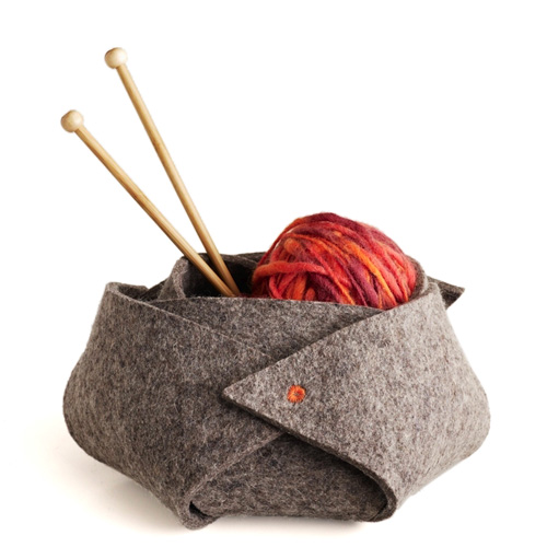 daes_felt_bowl_propped